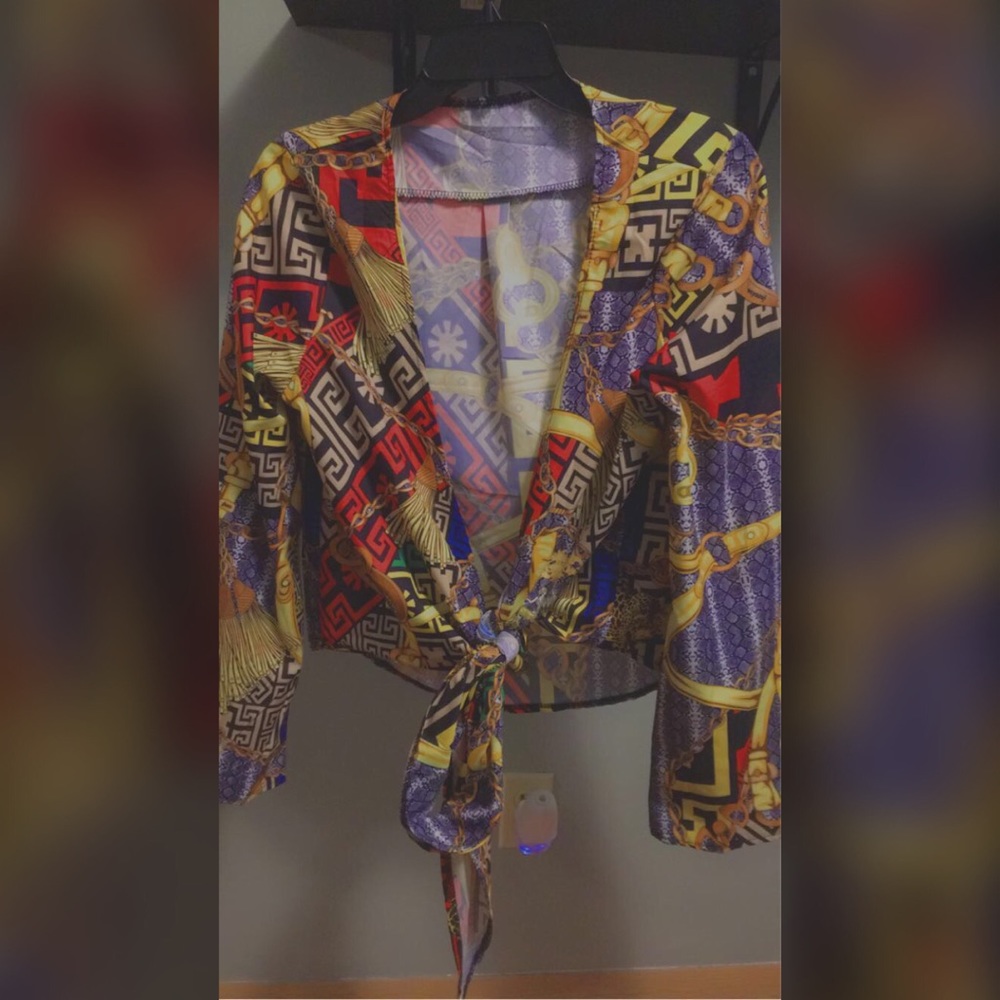 Tie front top - Picture 1 of 1